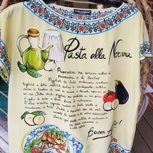 Dolce&Gabbana ITALY Silk blouse. Size 12